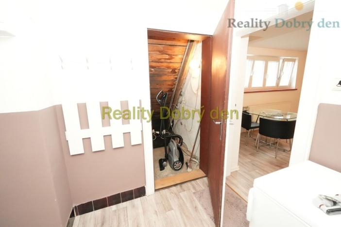 Pronájem bytu 1+kk, Opava, Hobzíkova, 27 m2