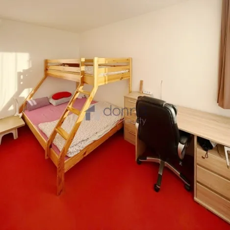 Pronájem bytu 2+kk, Praha, Nekvasilova, 41 m2