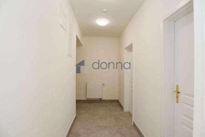 Pronájem bytu 3+kk, Praha, Rumunská, 67 m2