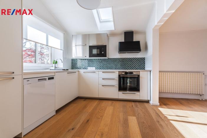 Pronájem bytu 3+kk, Praha - Satalice, Vinořská, 110 m2