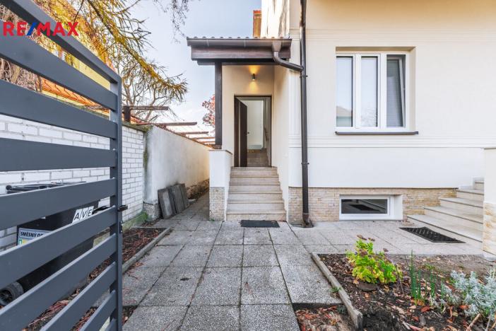 Pronájem bytu 3+kk, Praha - Satalice, Vinořská, 110 m2