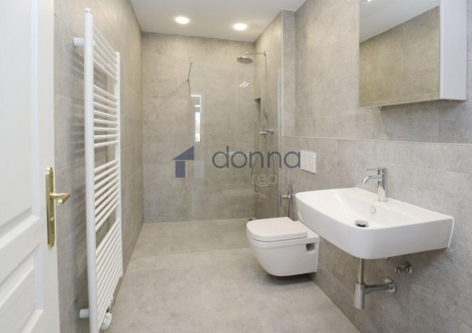 Pronájem bytu 2+kk, Praha, Rumunská, 62 m2