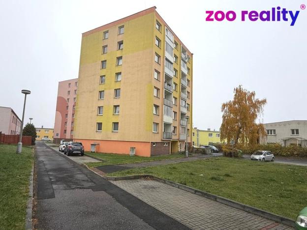 Prodej bytu 2+1, Chomutov, Vítězslava Nezvala, 49 m2
