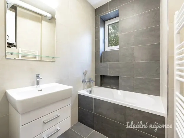 Pronájem bytu 3+1, Praha - Krč, Rosečská, 84 m2