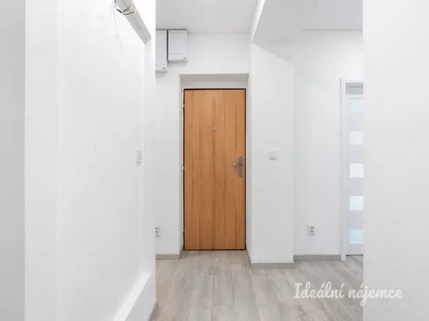 Pronájem bytu 3+1, Praha - Krč, Rosečská, 84 m2