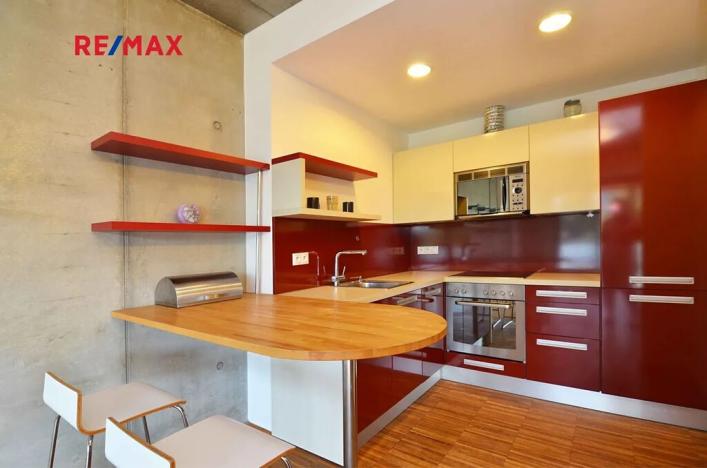 Pronájem bytu 2+kk, Praha - Vysočany, Ocelářská, 50 m2