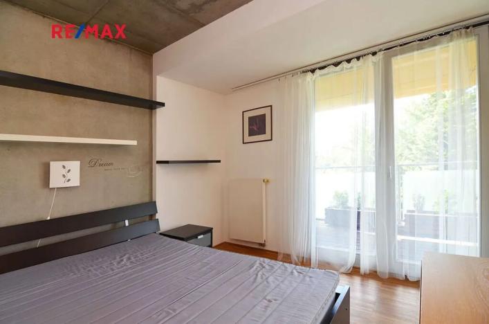 Pronájem bytu 2+kk, Praha - Vysočany, Ocelářská, 50 m2