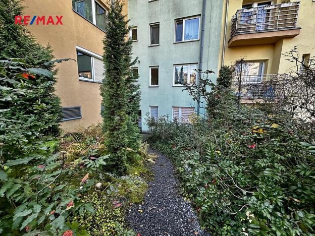 Pronájem obchodního prostoru, Praha - Košíře, Pod školou, 14 m2