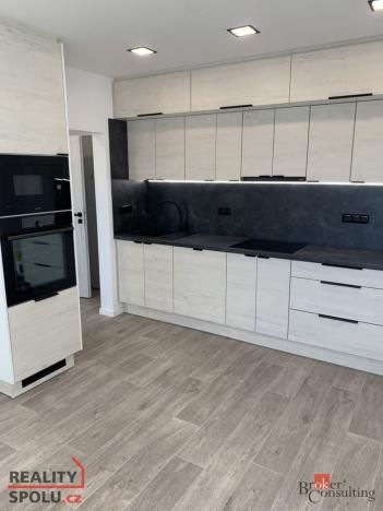 Pronájem bytu 2+kk, Opava, 35 m2