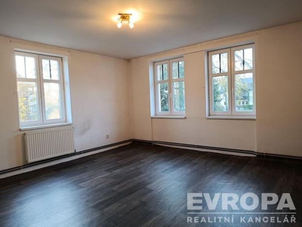 Prodej bytu 2+1, Nový Bor, Palackého náměstí, 67 m2