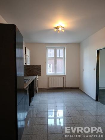 Prodej bytu 2+1, Nový Bor, Palackého náměstí, 67 m2