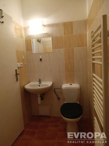 Prodej bytu 2+1, Nový Bor, Palackého náměstí, 67 m2