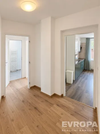 Prodej bytu 2+1, Nový Bor, Palackého náměstí, 67 m2