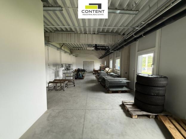 Prodej výrobních prostor, Mochov, U Mrazíren, 4977 m2