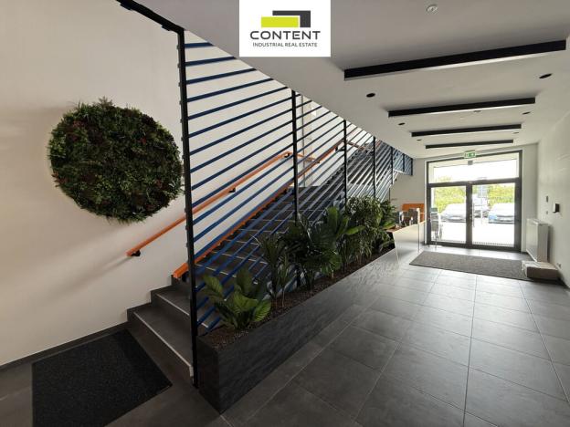 Prodej výrobních prostor, Mochov, U Mrazíren, 4977 m2