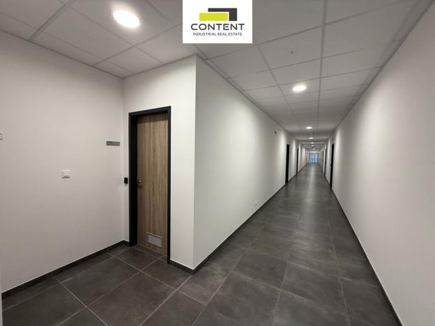 Prodej výrobních prostor, Mochov, U Mrazíren, 4977 m2