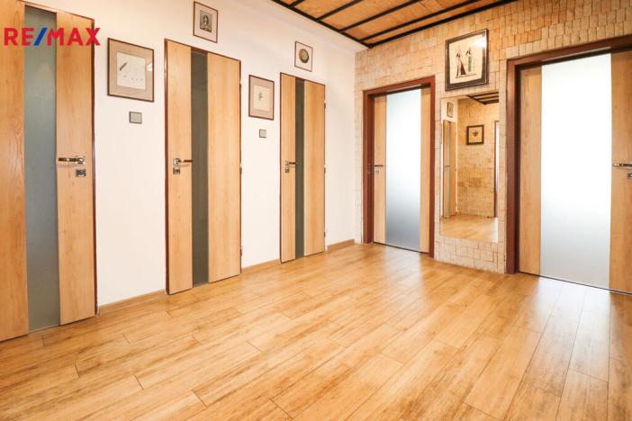 Prodej bytu 3+1, Praha - Chodov, Jažlovická, 75 m2