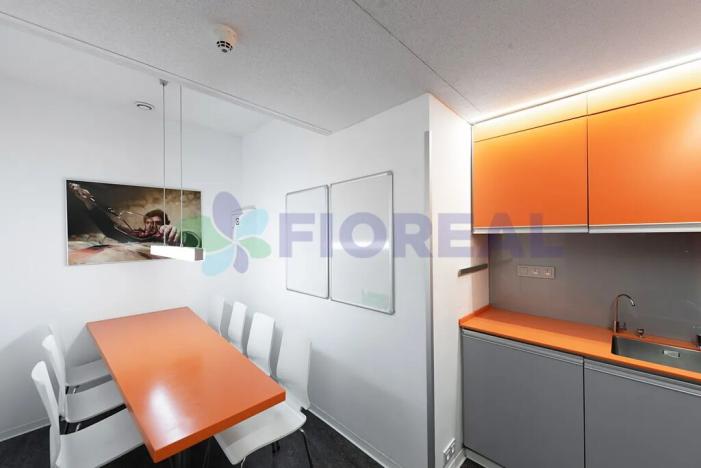 Pronájem kanceláře, Praha - Vinohrady, Korunní, 280 m2