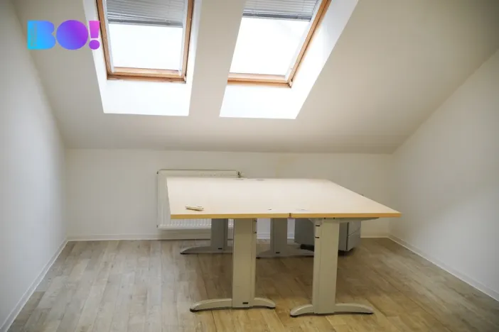 Pronájem kanceláře, Praha, Žerotínova, 47 m2