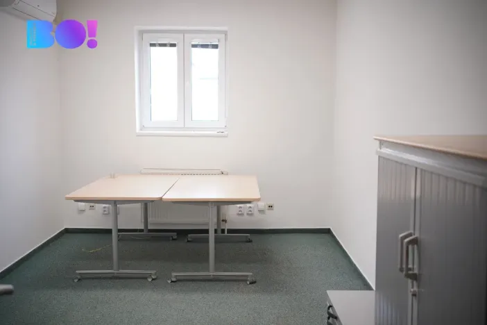 Pronájem kanceláře, Praha, Žerotínova, 17 m2