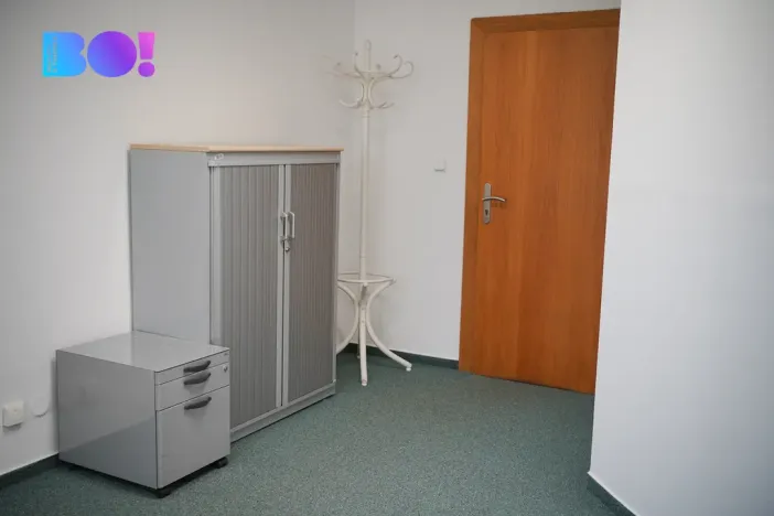 Pronájem kanceláře, Praha, Žerotínova, 17 m2