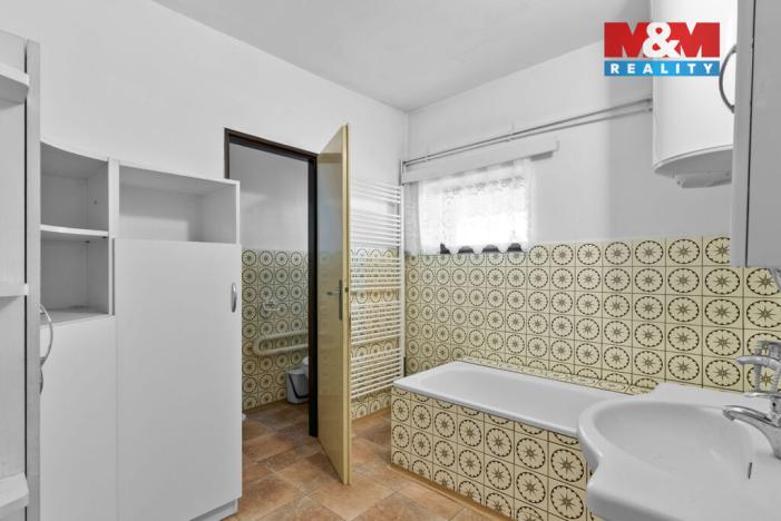 Prodej rodinného domu, Boseň, 200 m2