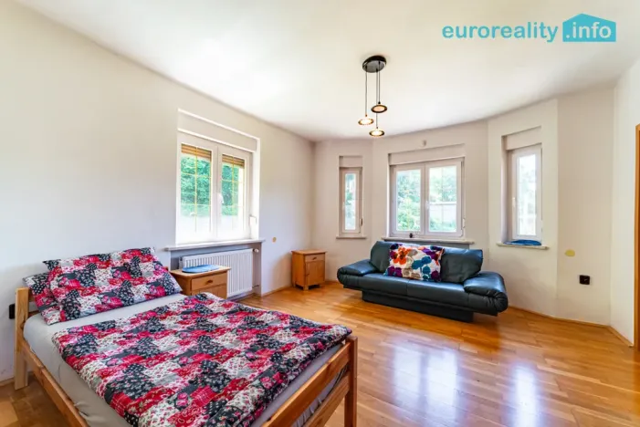 Prodej rodinného domu, Aš, Březová, 210 m2