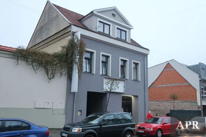 Prodej komerční nemovitosti, Uherský Brod, Moravská, 954 m2