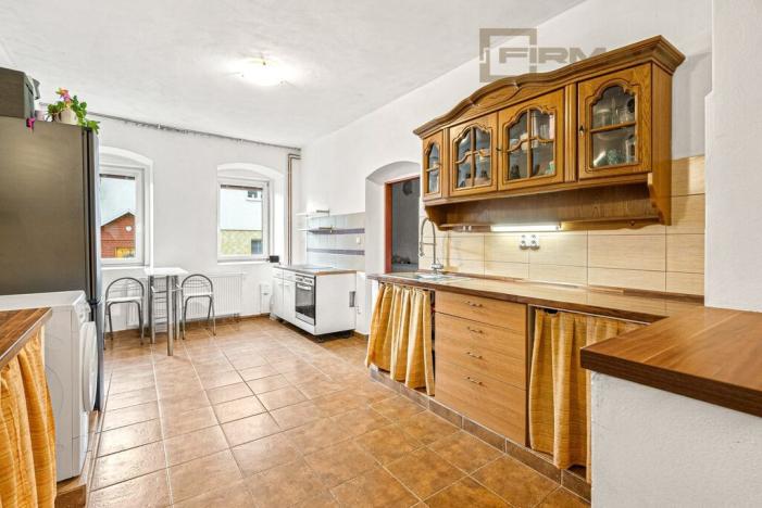 Prodej rodinného domu, Hora Svatého Šebestiána, 210 m2