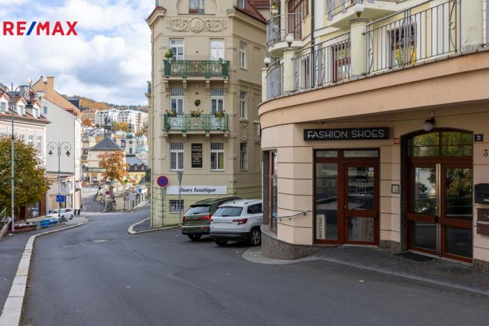 Prodej obchodního prostoru, Karlovy Vary, Zámecký vrch, 30 m2