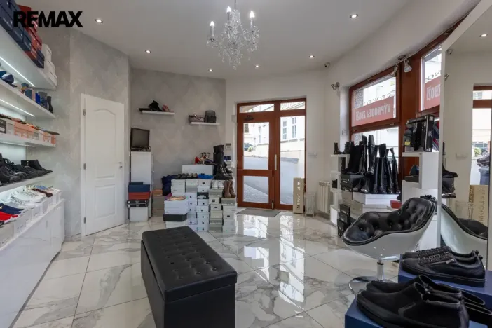 Prodej obchodního prostoru, Karlovy Vary, Zámecký vrch, 30 m2