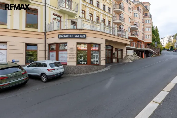 Prodej obchodního prostoru, Karlovy Vary, Zámecký vrch, 30 m2