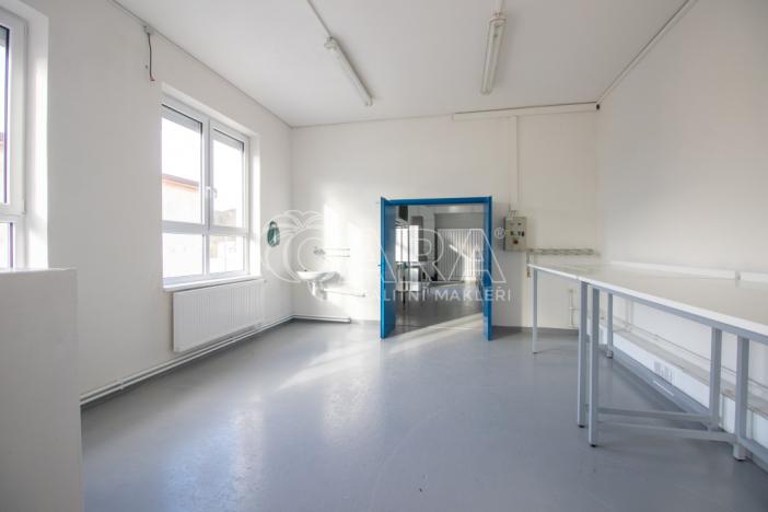 Pronájem skladu, Frenštát pod Radhoštěm, Martinská čtvrť, 484 m2