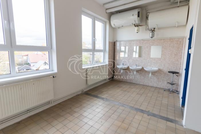 Pronájem skladu, Frenštát pod Radhoštěm, Martinská čtvrť, 484 m2