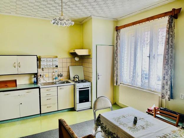 Prodej rodinného domu, Kamenné Žehrovice, Revoluční, 280 m2