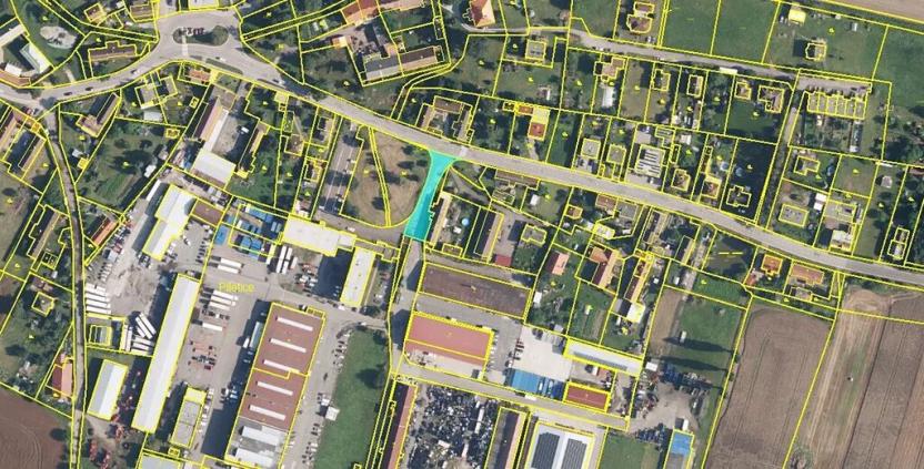 Dražba komerčního pozemku, Hradec Králové, 645 m2