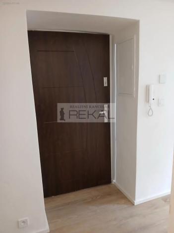 Pronájem bytu 1+kk, Praha - Košíře, Musílkova, 17 m2