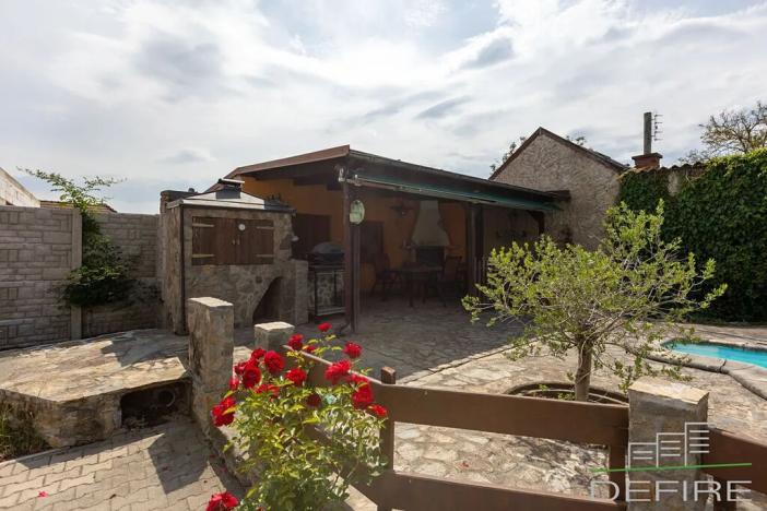 Prodej komerční nemovitosti, Praha - Újezd nad Lesy, Starokolínská, 510 m2