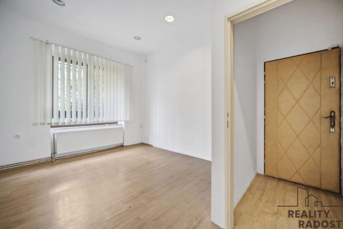 Pronájem bytu 2+kk, Pardubice, Smilova, 48 m2