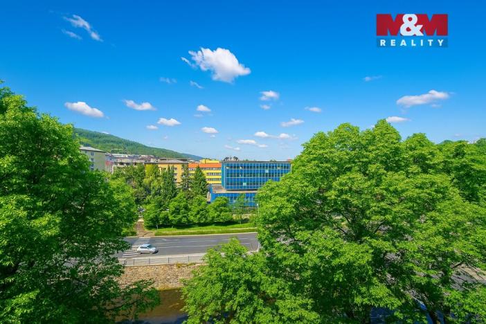 Prodej bytu 4+1, Karlovy Vary, nábřeží Jana Palacha, 128 m2