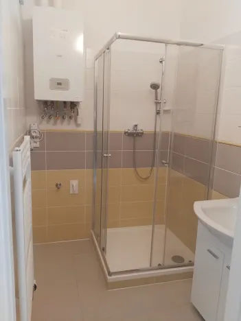Pronájem bytu 2+kk, Praha - Vršovice, Petrohradská, 57 m2