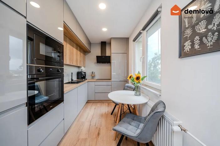 Pronájem bytu 2+1, Karviná, Horova, 55 m2