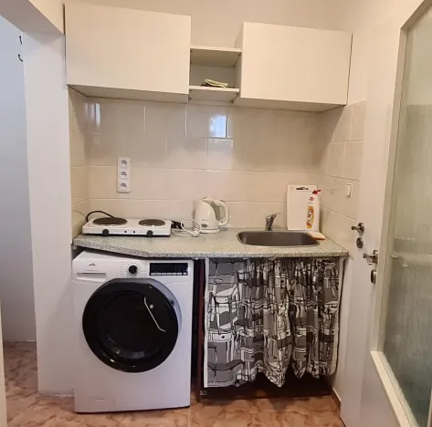 Pronájem bytu 1+kk, Praha - Liboc, Navigátorů, 20 m2