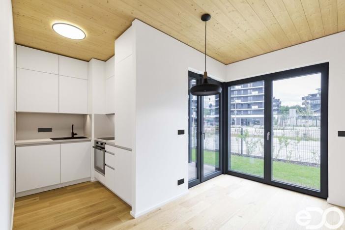 Pronájem bytu 3+kk, Praha, Ujgurská, 57 m2