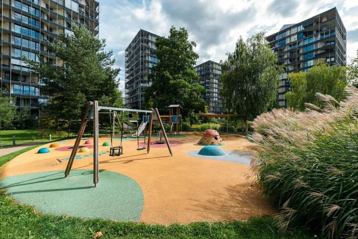 Pronájem bytu 1+kk, Praha - Žižkov, Ke kapslovně, 51 m2