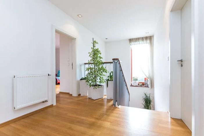 Pronájem vily, Statenice, 180 m2