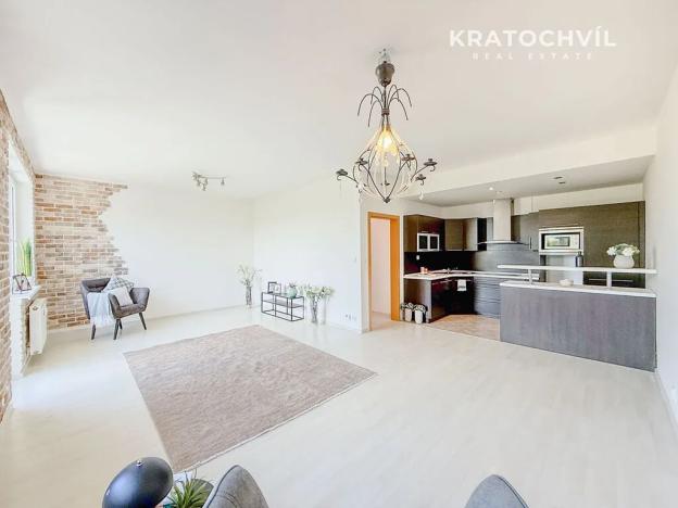 Prodej bytu 3+kk, Vestec, U Strouhy, 66 m2