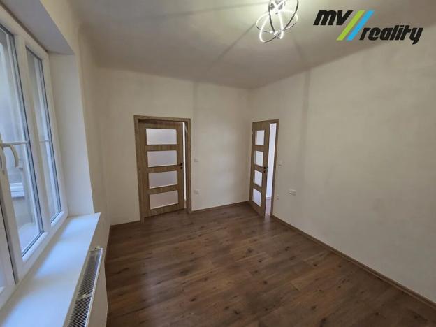 Pronájem bytu 3+kk, Praha - Holešovice, Na Maninách, 70 m2