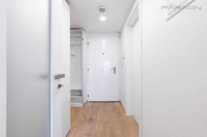 Pronájem bytu 1+kk, Praha - Žižkov, Olšanská, 35 m2