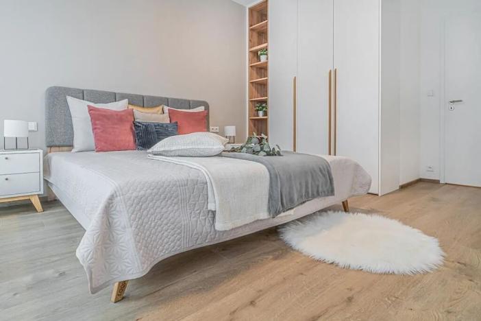 Pronájem bytu 2+kk, Praha - Prosek, Litoměřická, 54 m2